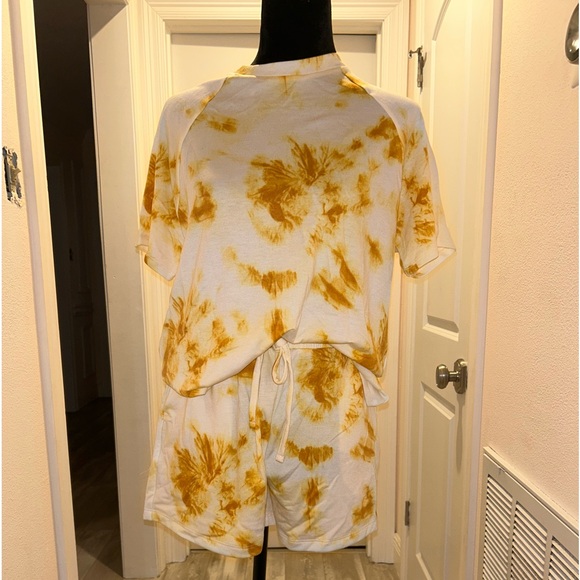 NEW! Tie dye Lounge set from Zenana Premium - Picture 2 of 2